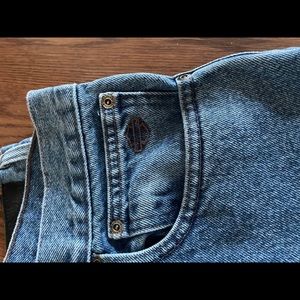 Harley Davidson men’s blue jeans.